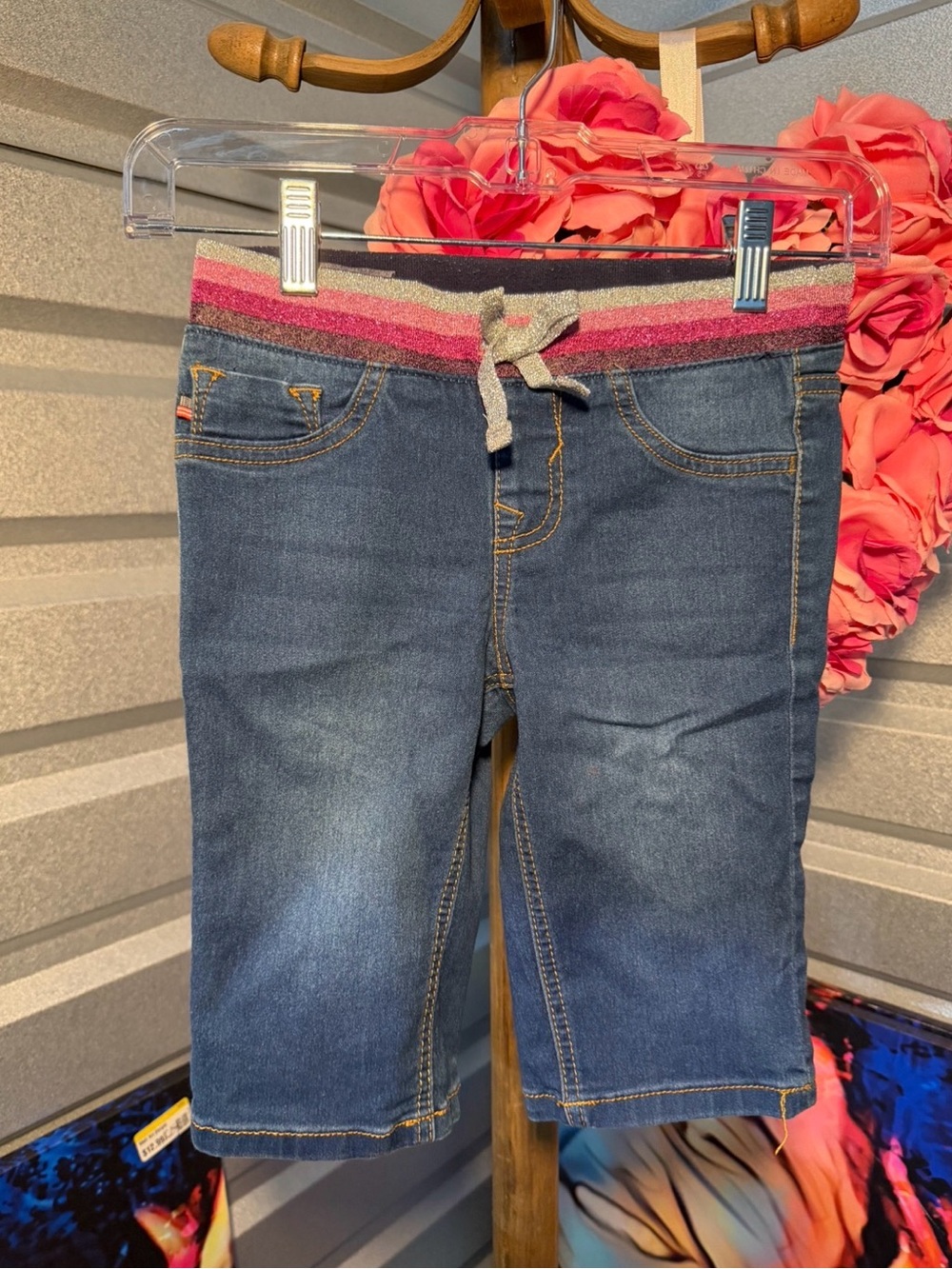Vigoss Dark Blue Denim Capris with Pink-Trim Knit Waistband